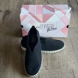 NEW Skechers Memory Foam | Size 7